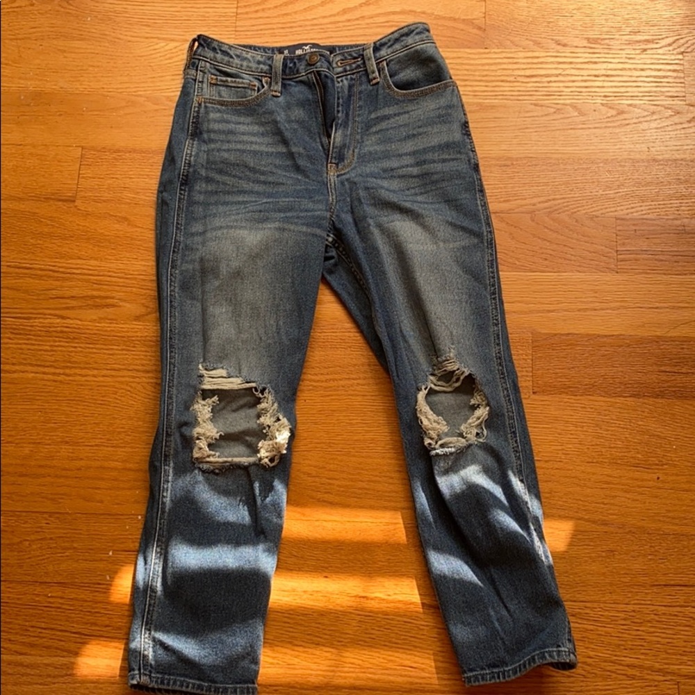 Hollister High Rise Mom Jeans